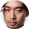 目元のクマたるみ