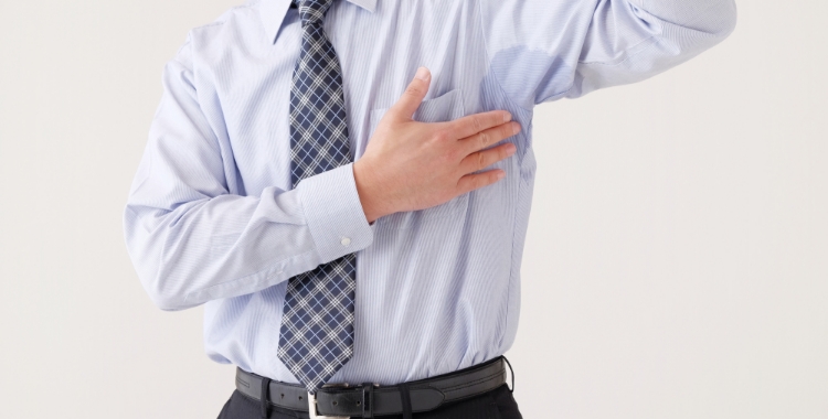 こんなお悩みに二の腕・肩の脂肪吸引がおすすめな方